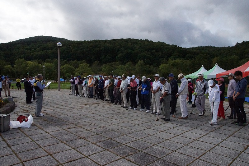 葛原会長あいさつ.jpg